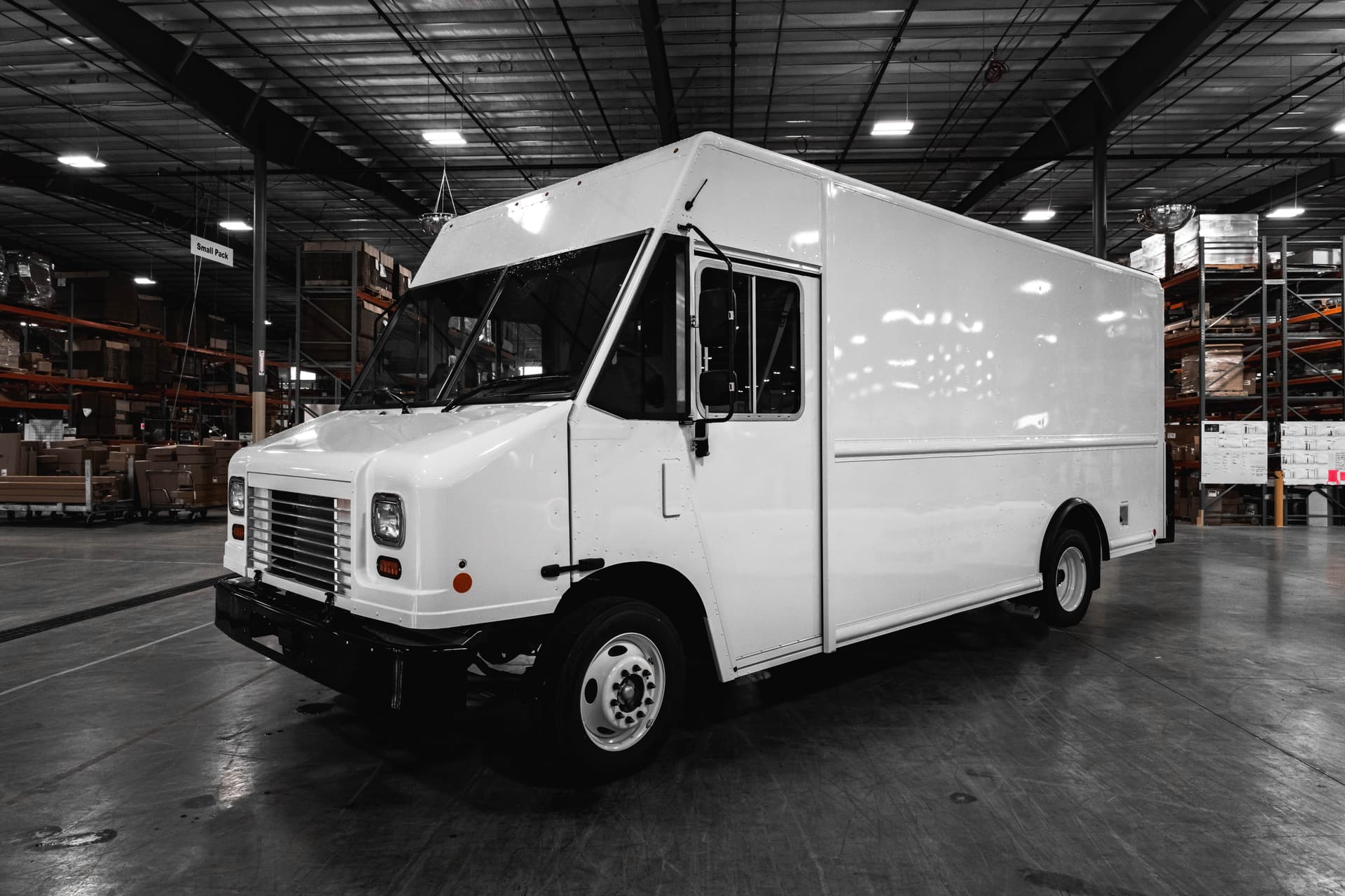 2023 Ford E450 P900